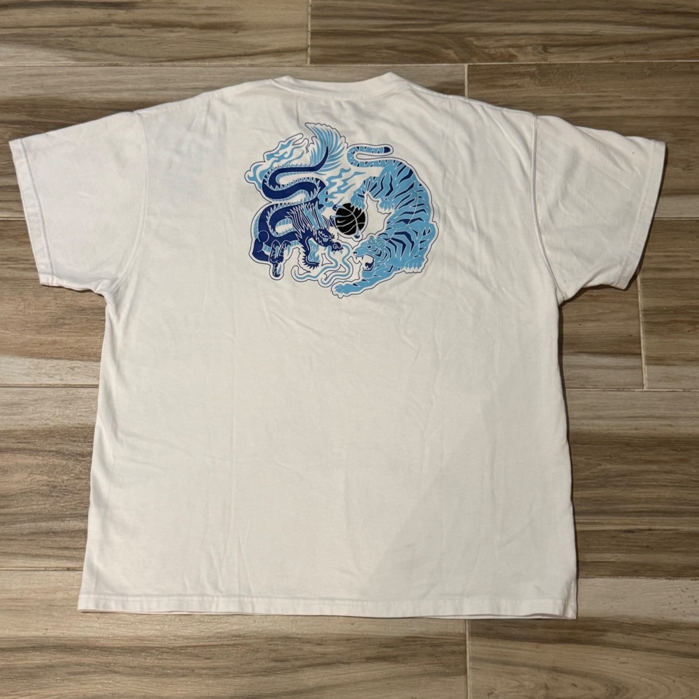Nike Basketball Dragon Tiger Graphic T-Shirt White XL CD1098-100